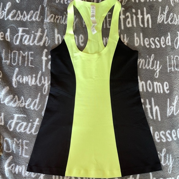 Lululemon black & fluorescent yellow tank top Sz 2 - Picture 1 of 3
